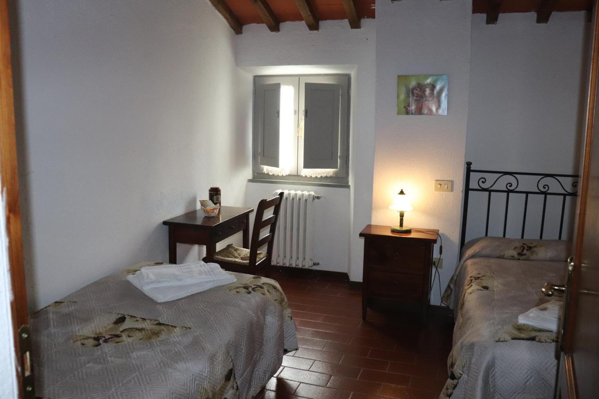 Badia Il Vingone Guest House Citta di Castello Luaran gambar