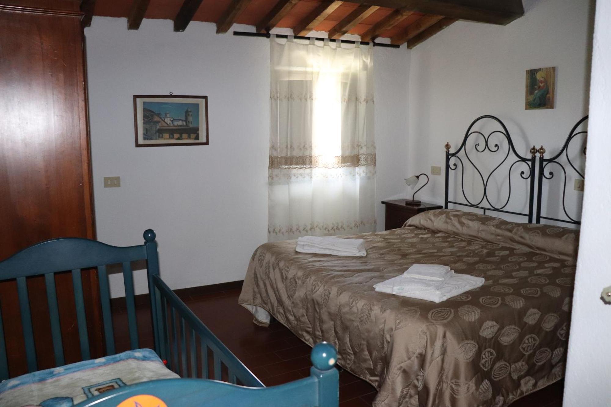 Badia Il Vingone Guest House Citta di Castello Luaran gambar