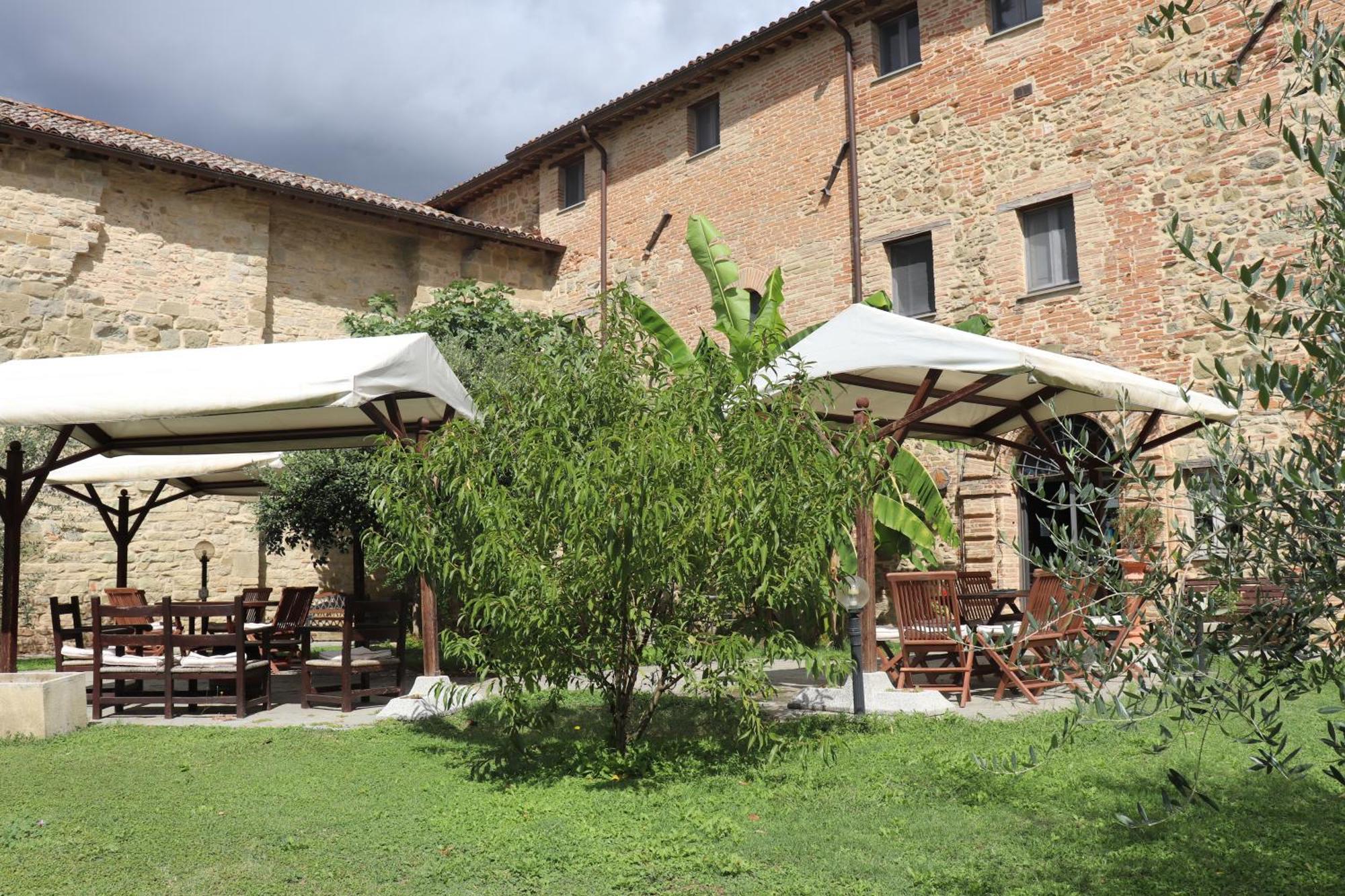 Badia Il Vingone Guest House Citta di Castello Luaran gambar