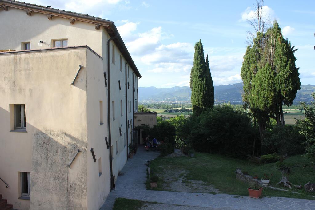 Badia Il Vingone Guest House Citta di Castello Luaran gambar