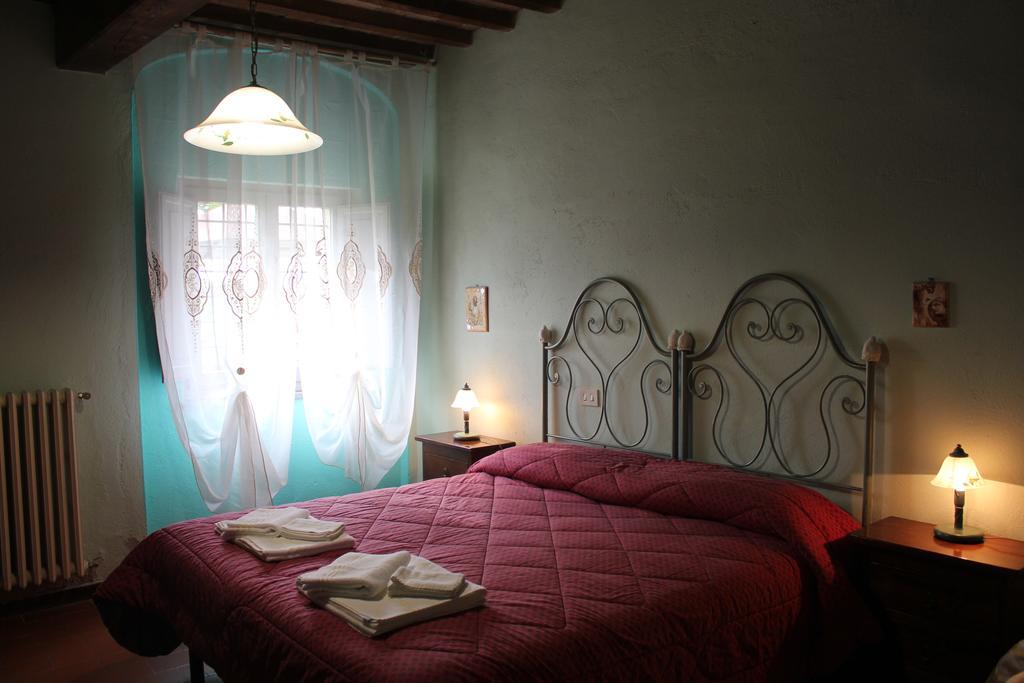 Badia Il Vingone Guest House Citta di Castello Luaran gambar