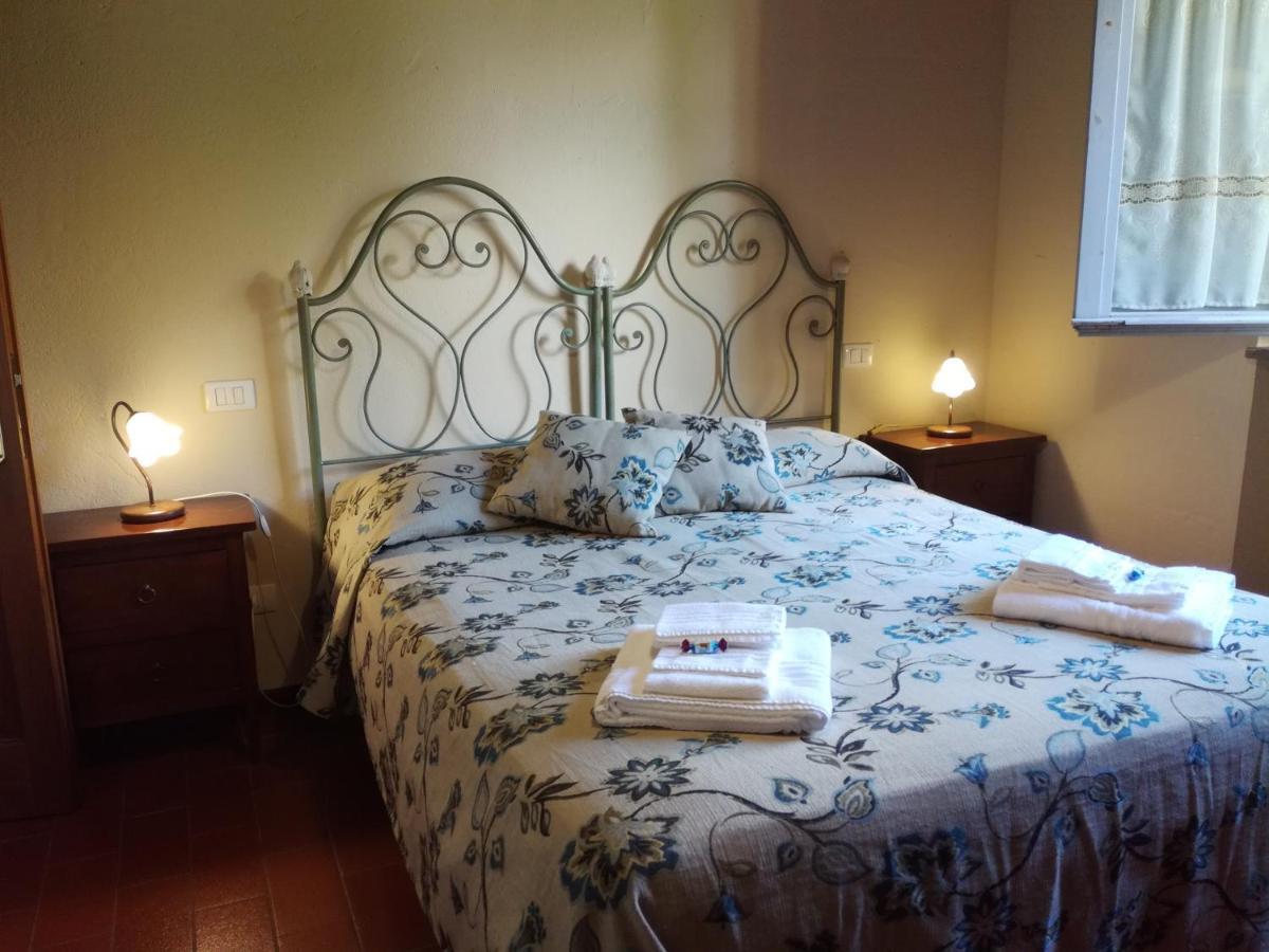 Badia Il Vingone Guest House Citta di Castello Luaran gambar